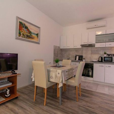 Apartman Borna 扎达尔 外观 照片