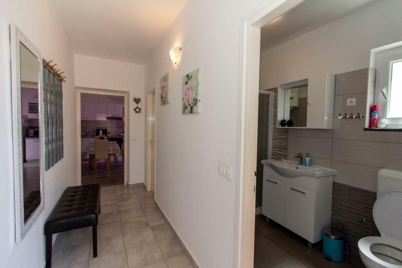 Apartman Borna 扎达尔 外观 照片